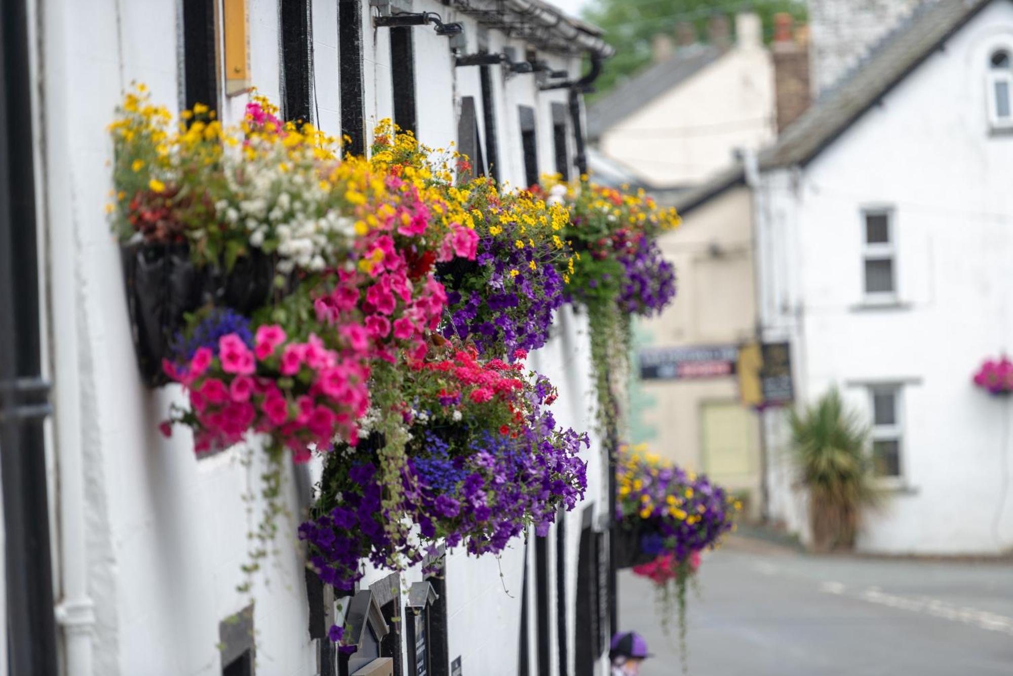 The Horse And Farrier Inn And The Salutation Inn Threlkeld Keswick Exteriör bild
