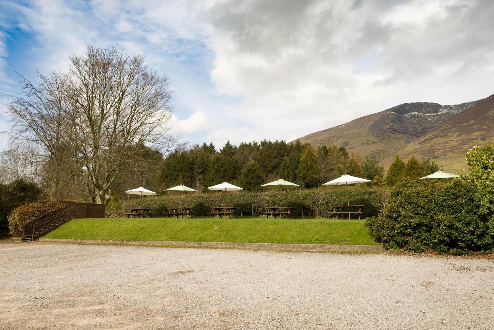 The Horse And Farrier Inn And The Salutation Inn Threlkeld Keswick Exteriör bild
