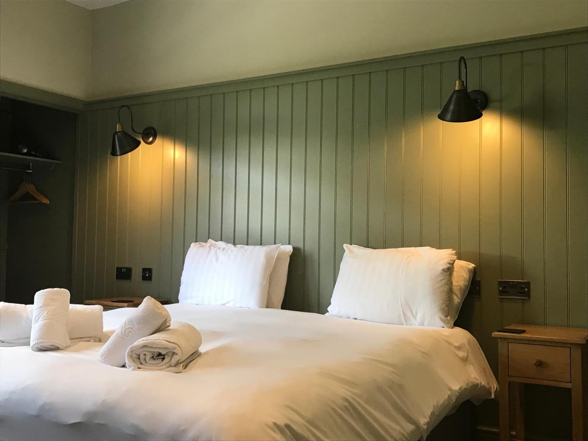 The Horse And Farrier Inn And The Salutation Inn Threlkeld Keswick Exteriör bild