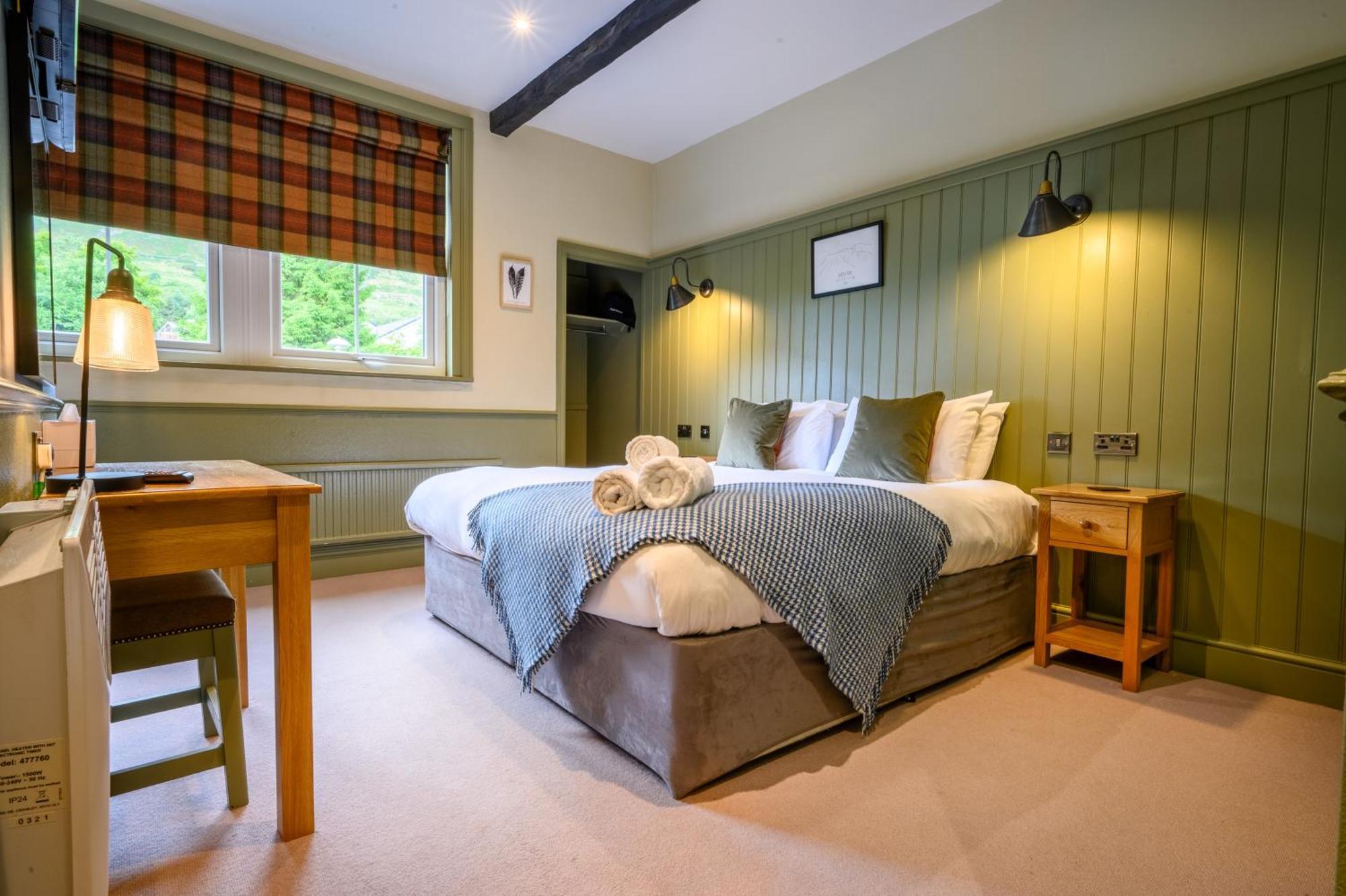 The Horse And Farrier Inn And The Salutation Inn Threlkeld Keswick Exteriör bild
