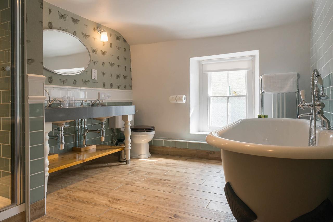 The Horse And Farrier Inn And The Salutation Inn Threlkeld Keswick Exteriör bild