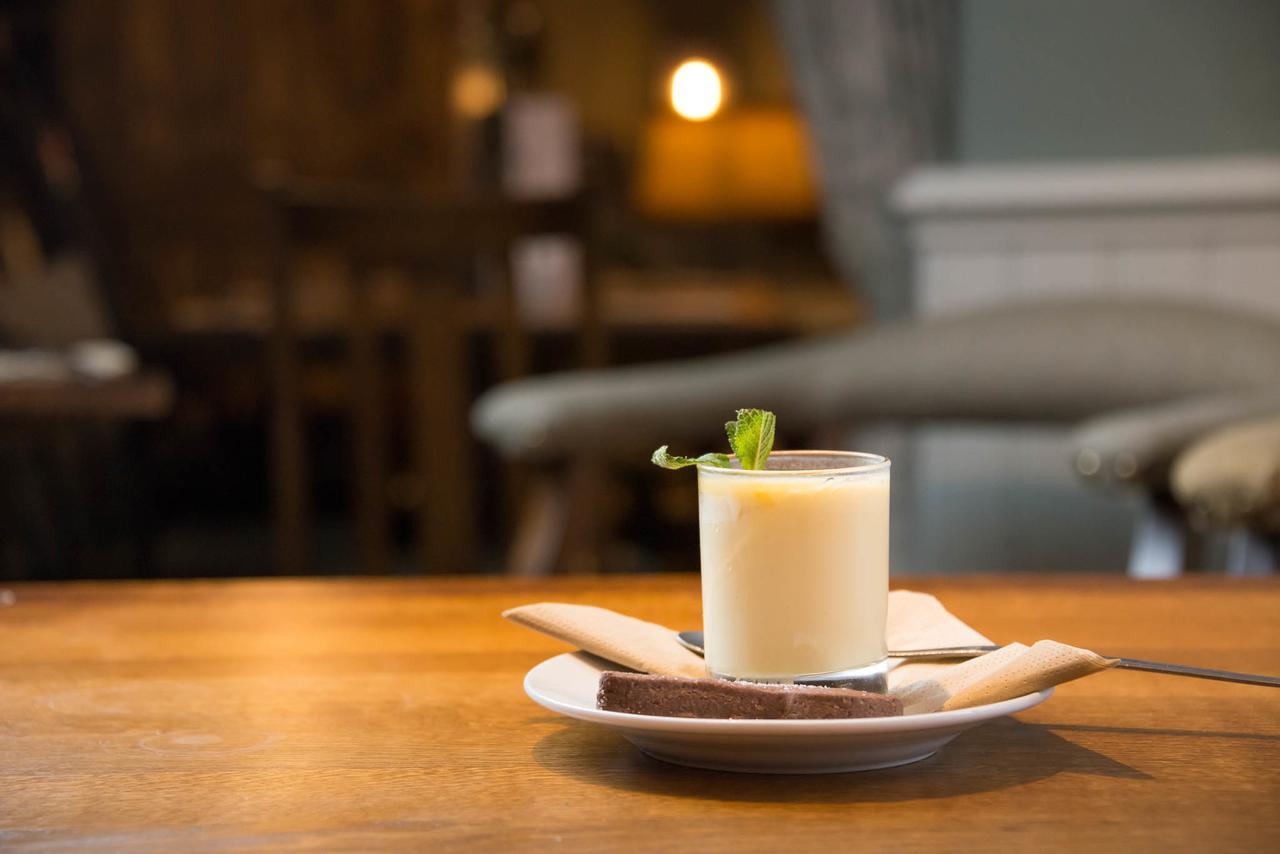 The Horse And Farrier Inn And The Salutation Inn Threlkeld Keswick Exteriör bild