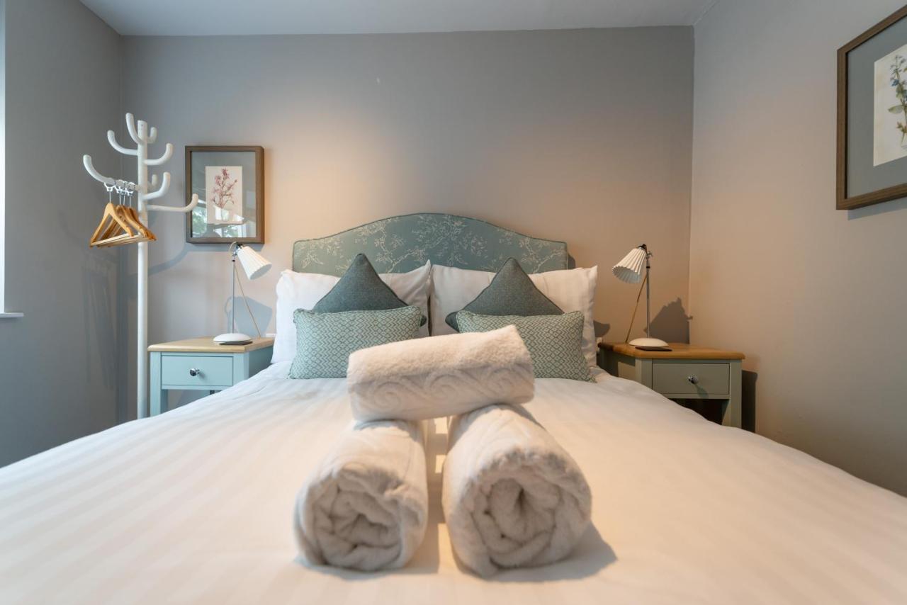 The Horse And Farrier Inn And The Salutation Inn Threlkeld Keswick Exteriör bild